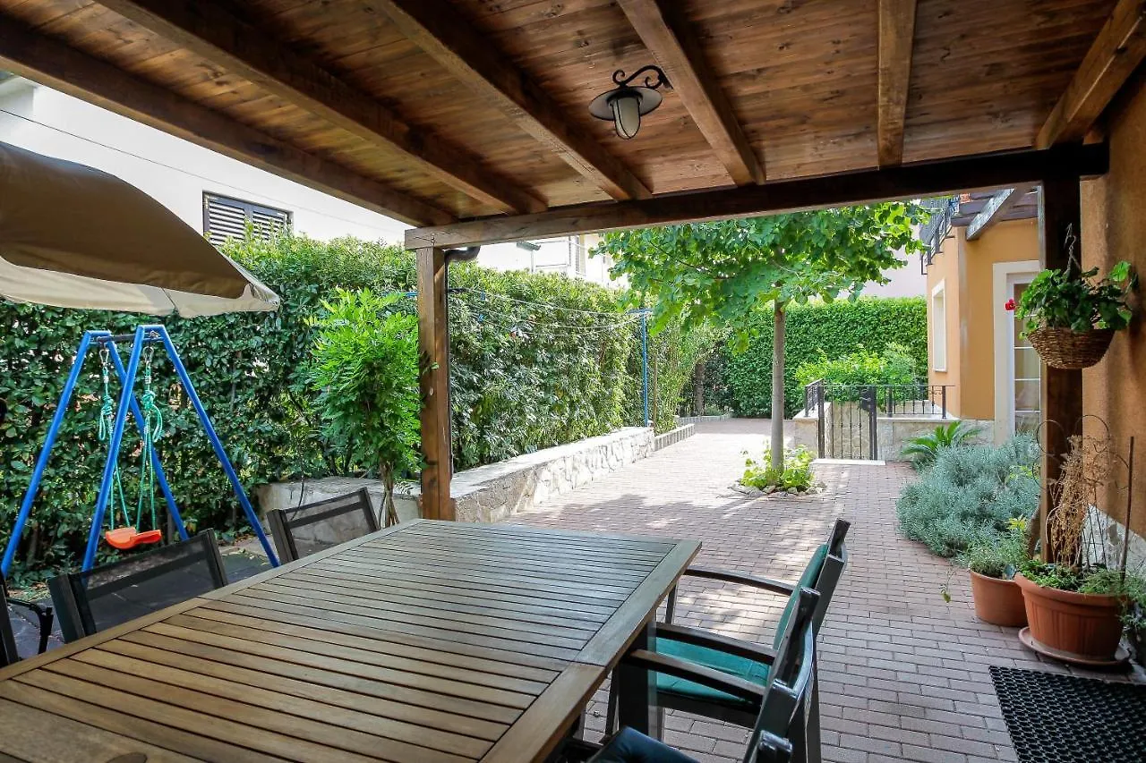 Rougemarin Apartments Biograd Na Moru Croatia