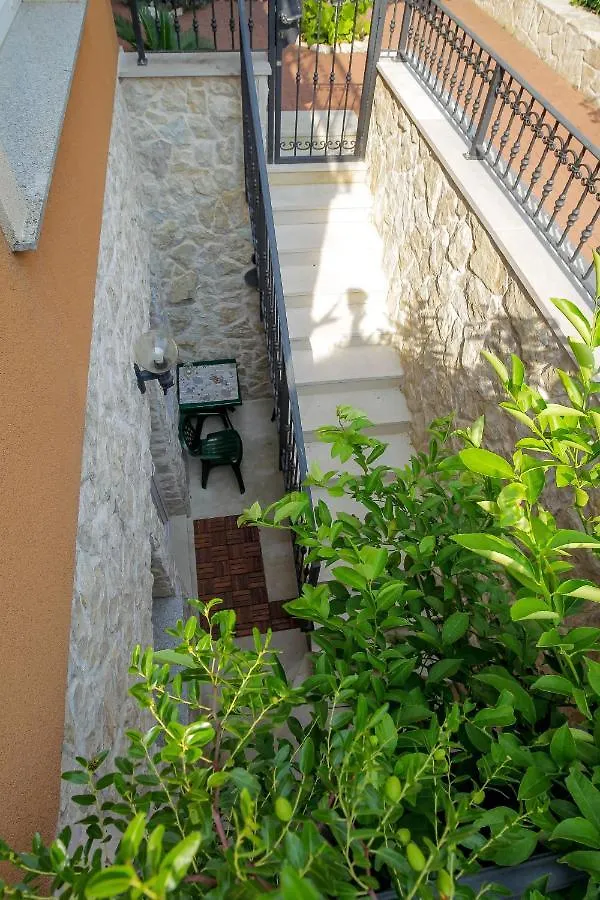 Rougemarin Apartments Biograd Na Moru Croatia