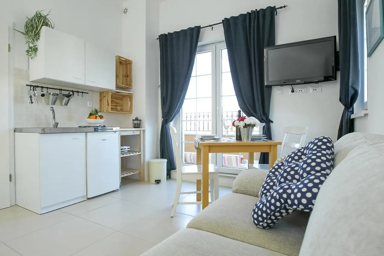 Rougemarin Apartments Biograd Na Moru 0*,  Croatia